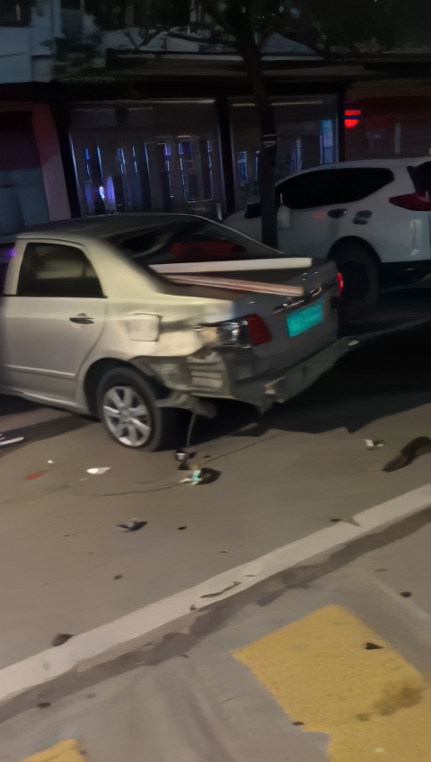 Aftermath of Chinese driver impaled accident