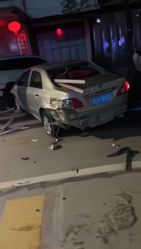Aftermath of Chinese driver impaled accident