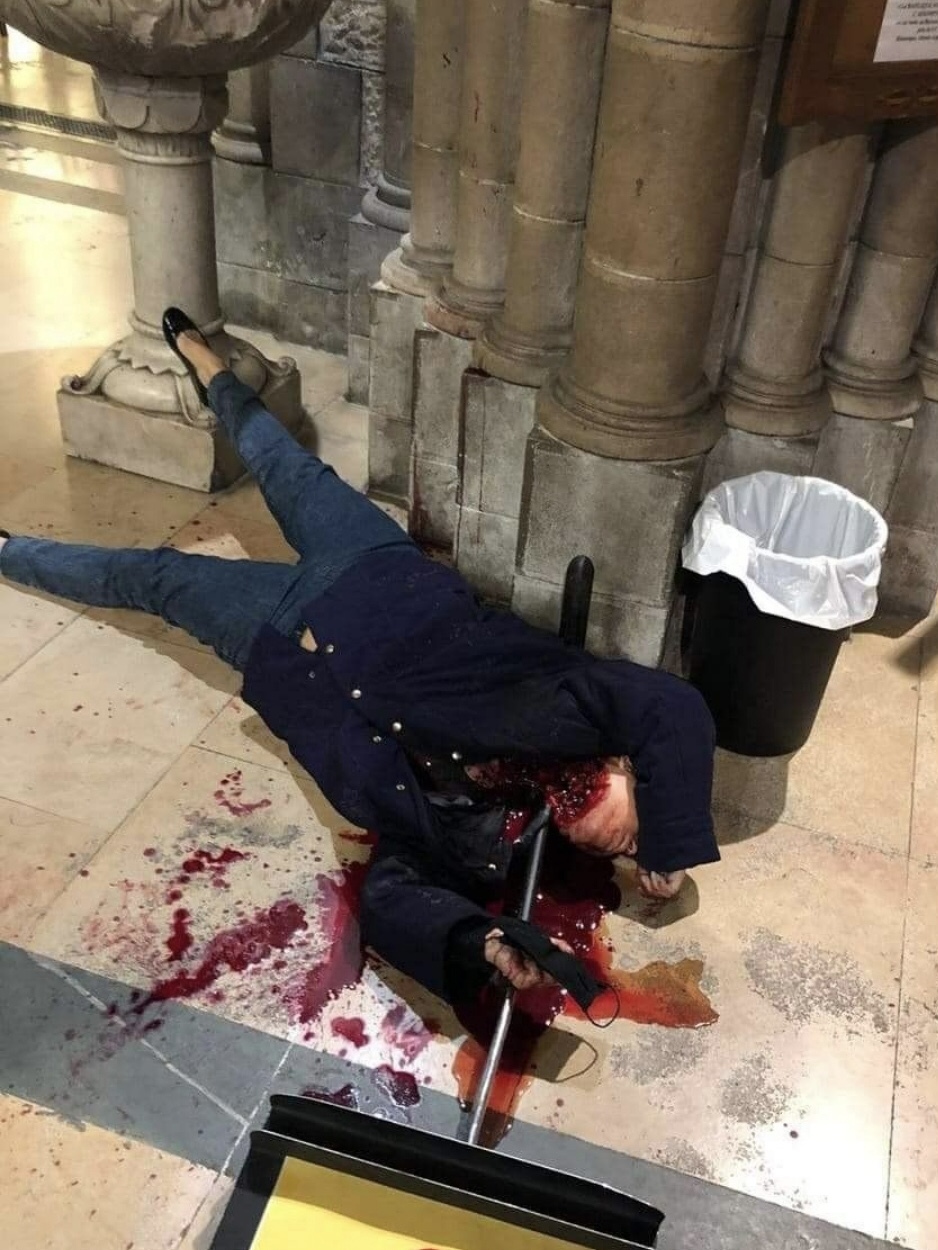 70 year old woman “beheaded†in french church