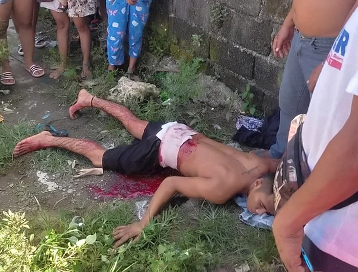 Hungry wife stabs drunk husband in the ass