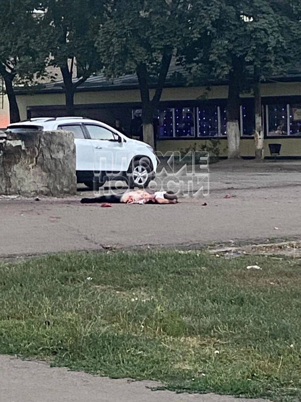 Guy blows himself up with grenade, because girlfriend refuses to marry him