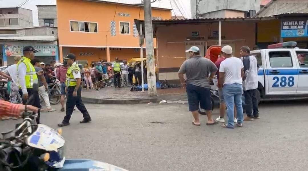 Dude Crashes, Crashes Into Hydrant And He Dies