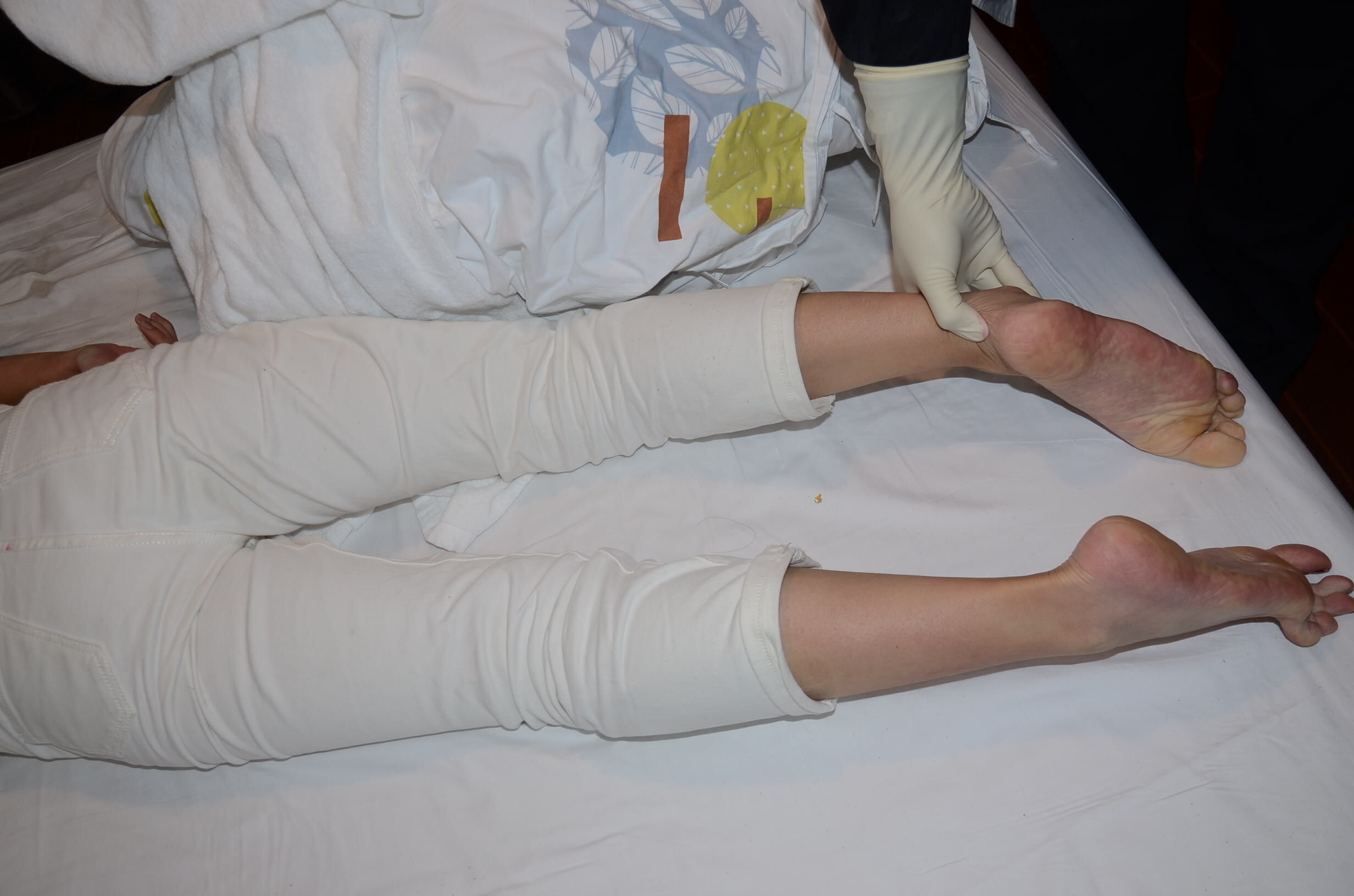 Beautiful Chinese Woman's Poison Suicide