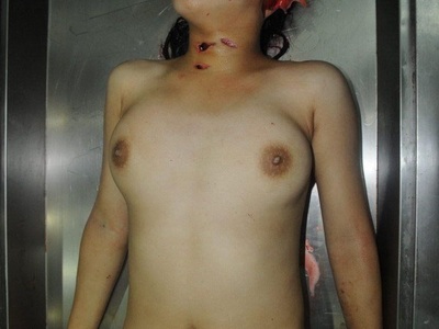 Nude Chinese woman get her face slashed and neck stabbed to death