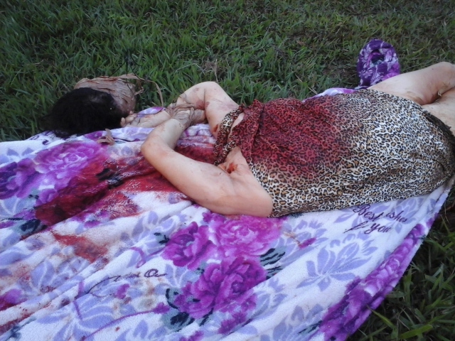 Shocking.. Woman beheaded