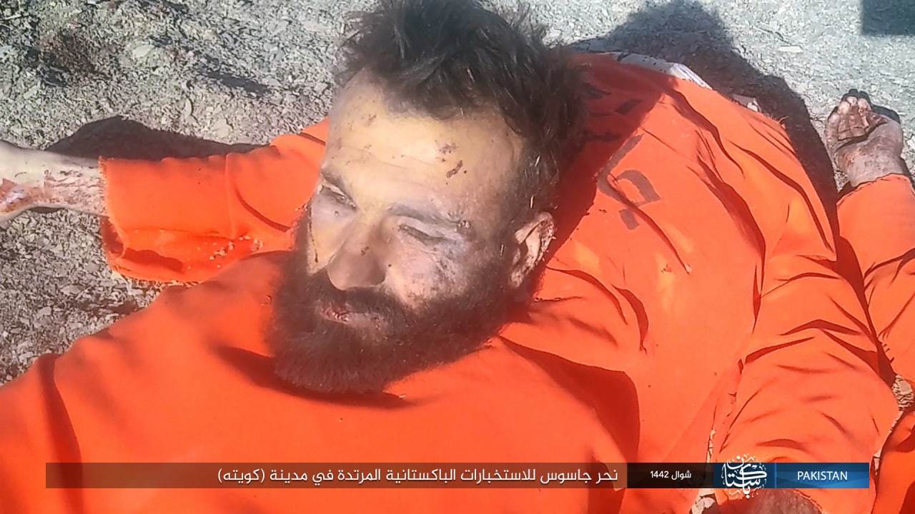 Two spies of apostate Pakistani they are beheaded