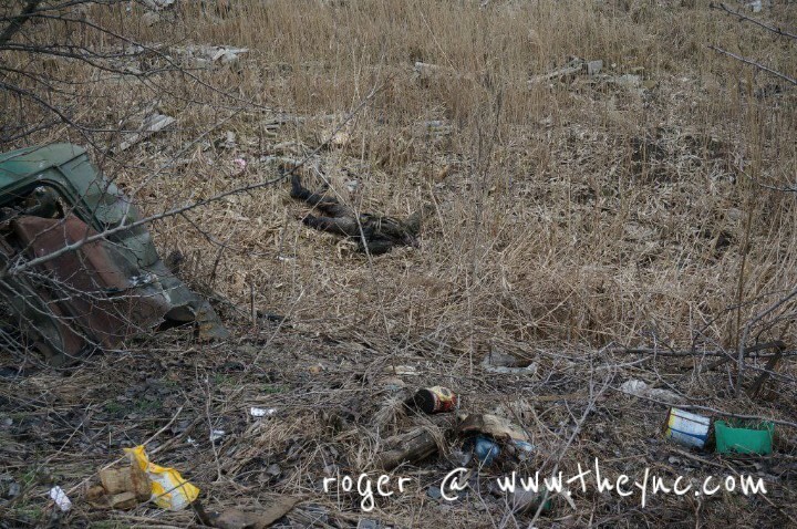 Ukraine: bodies & destroyed vehicles.
