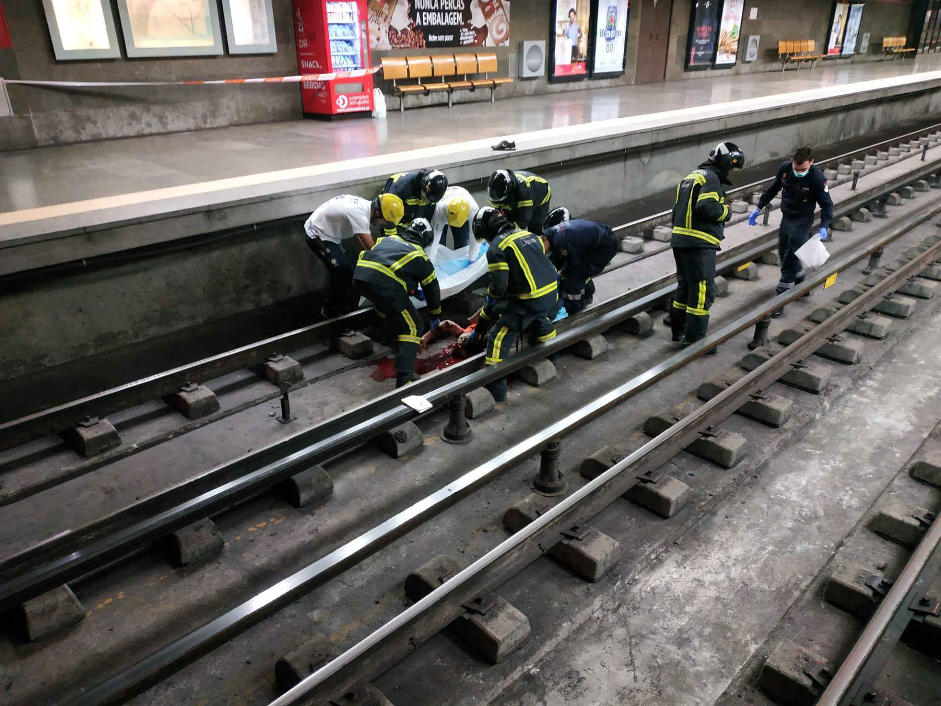suicide of the metro line