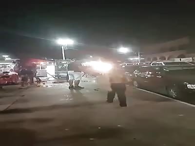 Crazy fight inside bar 