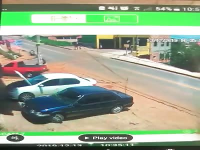 Shocking accident with biker 