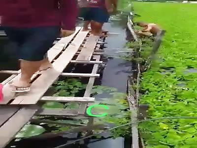 Thief beaten by angry mob 