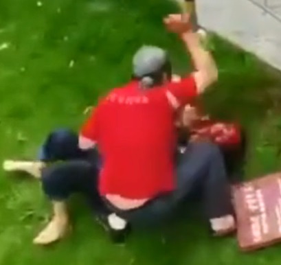 Dude Fatally Stabbed in Public