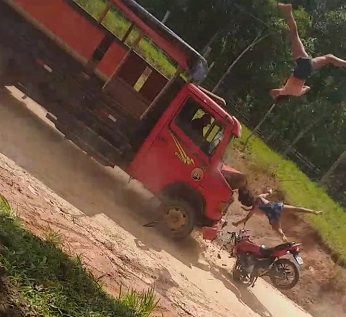 HOLY SHIT: Brutal Head On Collision In Brazil.