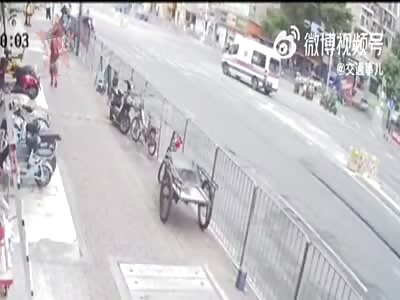 China: When an ambulance goes to an accident