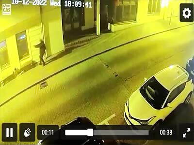 Two homosexuals were murdered in front of an LGBT bar