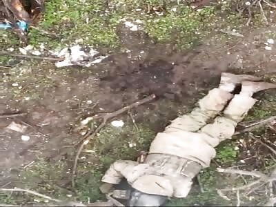 2 grenades hit a moving Russian soldier