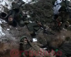 Another UA trench with multiple UA soldiers