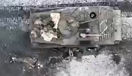 Aftermath in Vugledar, killed Russian soldiers seen