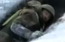 UA drones drop grenades on RU soldiers in their defensive positions