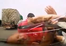 Damn, never overtake a car to the right!