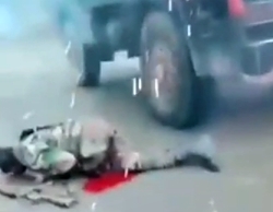 Attack on Indian Army vehicle, 5 soldiers dead (cleaner version).