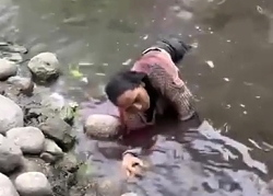 Man Records Ex-Wife after Stabbing Her