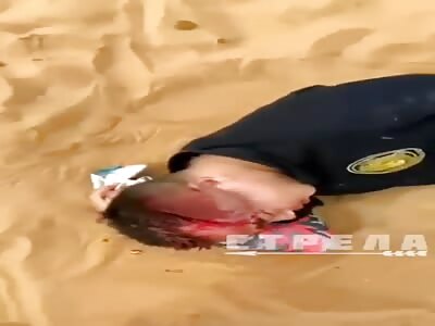 Race in the sand between tourists fail