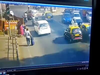 Tractor crushes victim in accident (best quality)