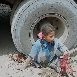 How Da Fuck She Is Still Alive???