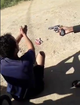 Favela Traffickers Teach Moron a Lesson