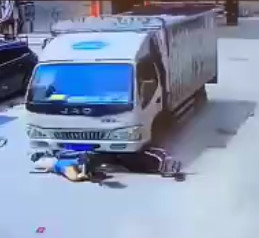 Moto Girl Didn't Stand a Chance