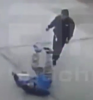 Stabbed Multiple Times in a Street FIght