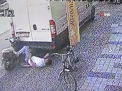 Accident Caught On Cctv 17: Latest News