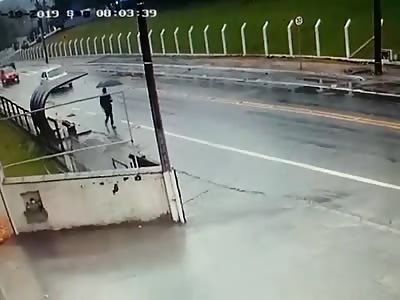 Accident Caught On Cctv 14: Latest News
