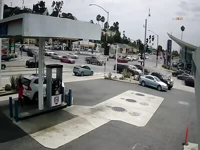 High speed crash leaves 6 dead in LA 