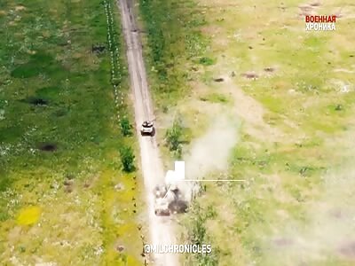 Javelin missile hit a Russian tank