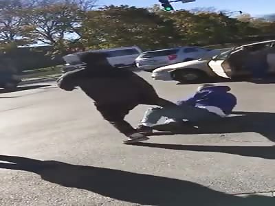 Thugs Attack White Guy at Stoplight 
