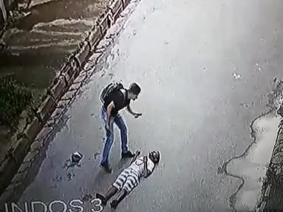 Hahahaha Fuck thief street cam 