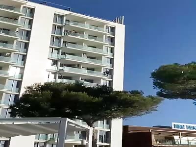 British Tourist Dies after Plunging from Seventh-Floor Magaluf Hotel Balcony on Mallorca