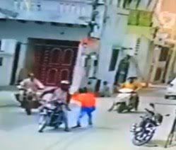 Man being Executed in the Middle of the Traffic..Quickly and Efficiently 