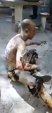 Zombie Drug Addict Set Himself on Fire 