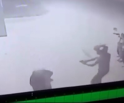 Off Duty Cop Brutal Execution by Hitman 