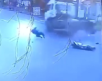 CCTV Video you just KNOW Something Bad is About to Happen 