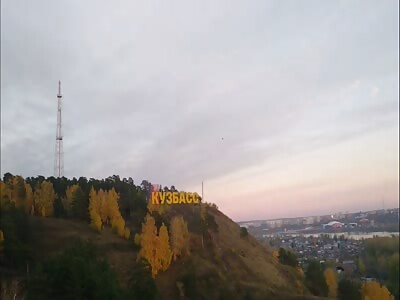 GLASS ALIEN WHICH A UFO CAN BE SEEN PART 3