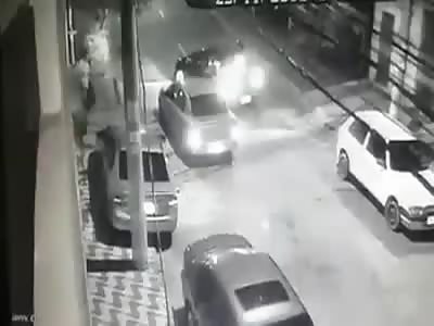 Off Duty Cop Kills Thieves Quickly 