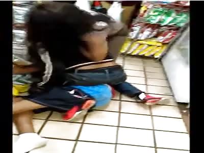 Dude Jumped Woman Stabs Him with Her Keys