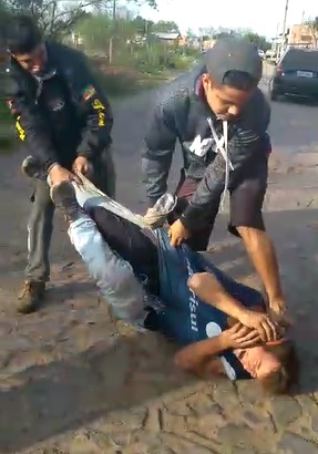 Dude Caught Stealing Battery of Truck Gets Pummeled 