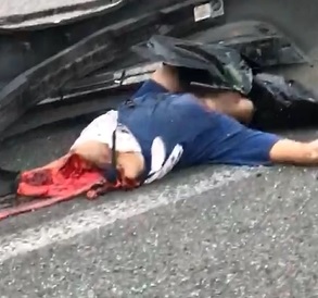 Gruesome Accident Aftermath .. Don't Think Dudes Going to Make it.