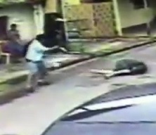 Off Duty Cop Shoots and Kills Gunman