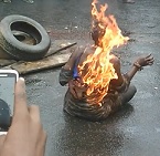 Public Lynching of Female Kidnapper (Everyone Records) 